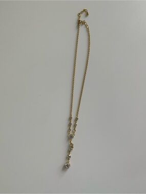 Gold drop necklace